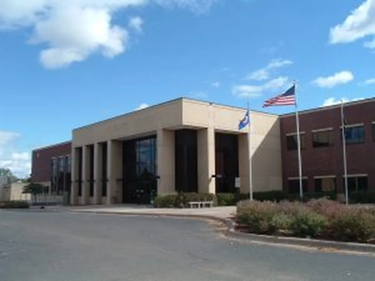 Isanti County Government Center- DMV